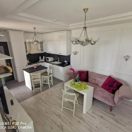 Luxury Alix * Burgasz