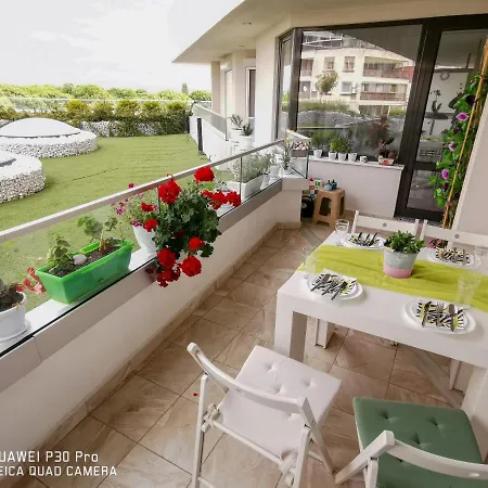 Luxury Alix * ブルガス