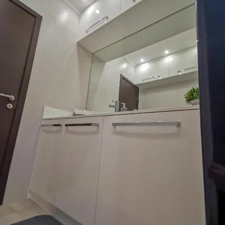 Luxury Alix * ブルガス