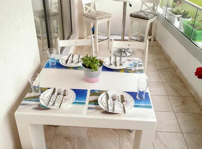 Luxury Alix * Burgasz