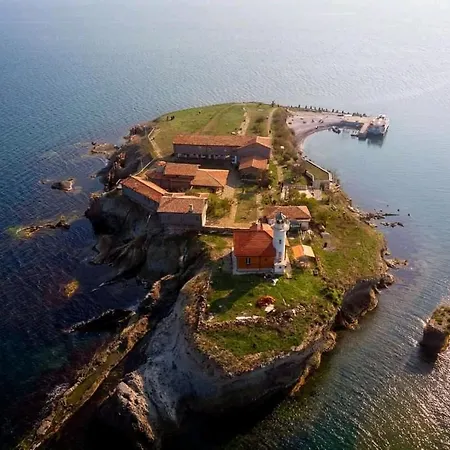 Luxury Alix Burgas