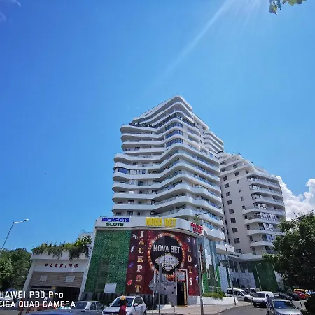 Luxury Alix Apartment